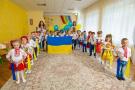 Діти та вихователі групи середнього дошкільного віку № 10